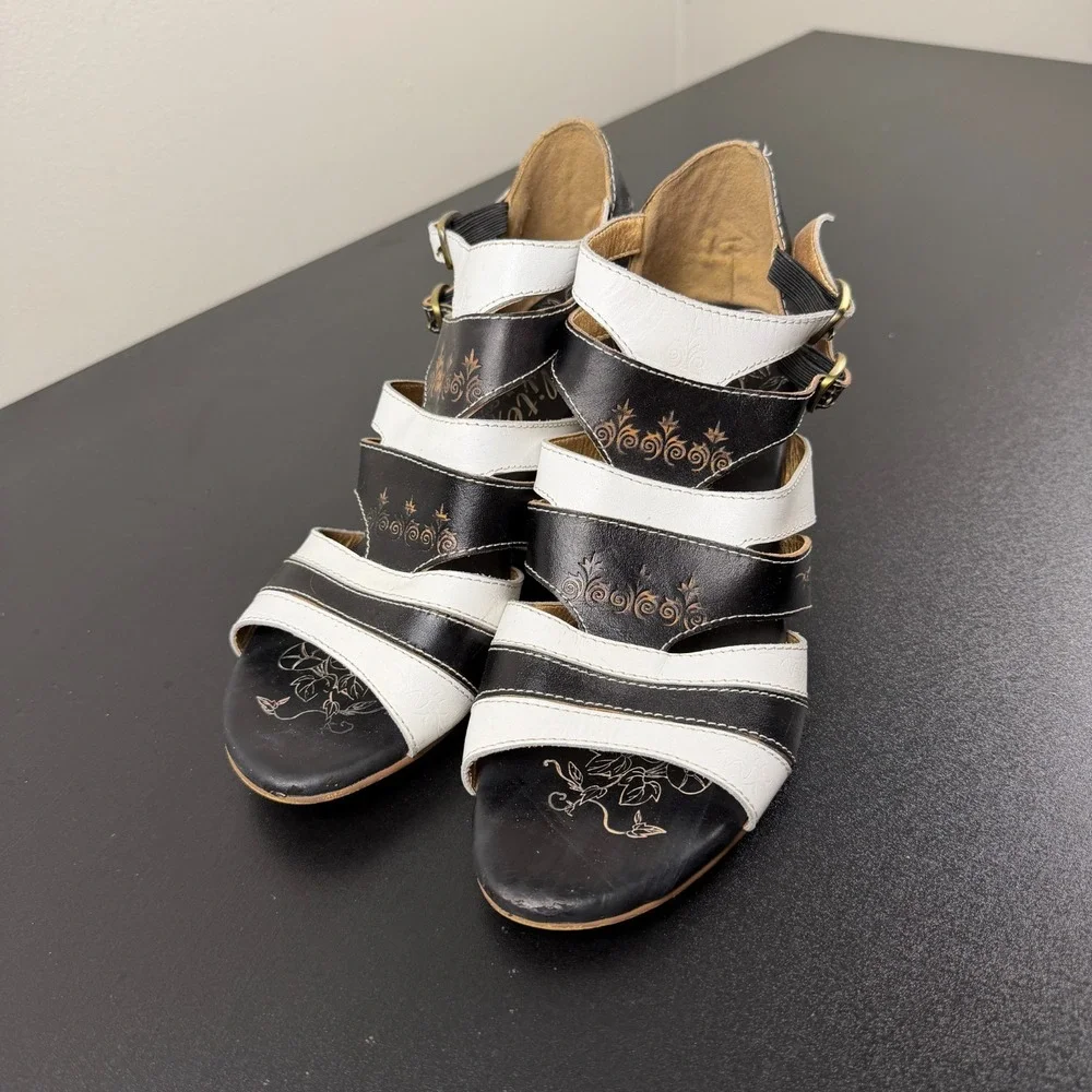 Elite by Corkys Wedge Sandals Women's 10 Black White Tooled Leather Career Dress